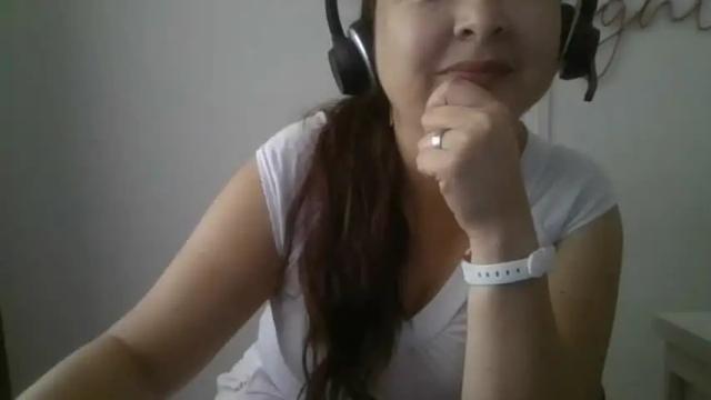 Image 2 of _conejita69 Stream on Chaturbate on 18 months ago