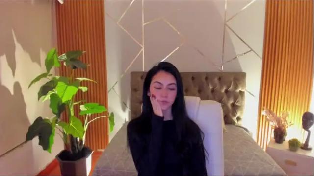 Image 3 of _coraliinee_ Stream on Chaturbate on 1 month ago