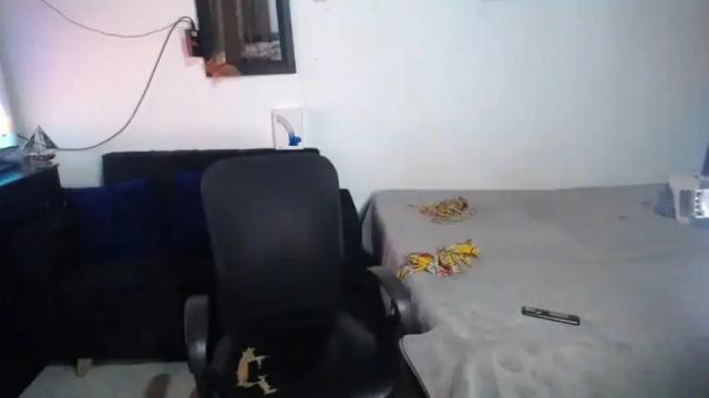 Image 7 of _cristalxxxx Stream on Chaturbate on 16 months ago