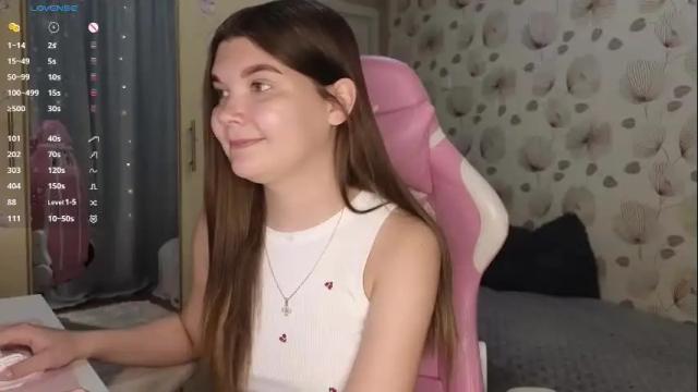 Image 12 of _cute_ice Stream on Chaturbate on 25 days ago