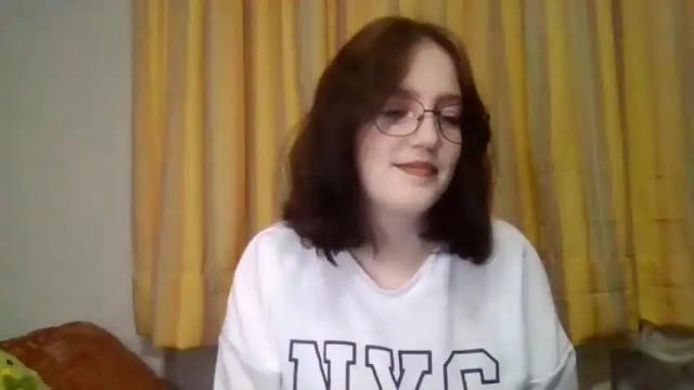 Image 3 of _cutegirl_18 Stream on Chaturbate on 18 months ago