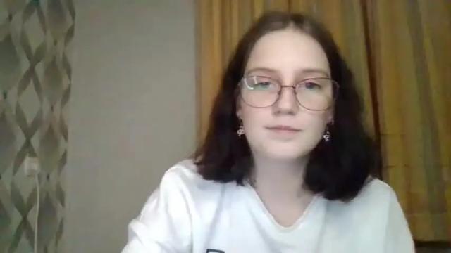 Image 11 of _cutegirl_18 Stream on Chaturbate on 18 months ago