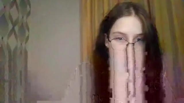 Image 2 of _cutegirl_18 Stream on Chaturbate on 18 months ago