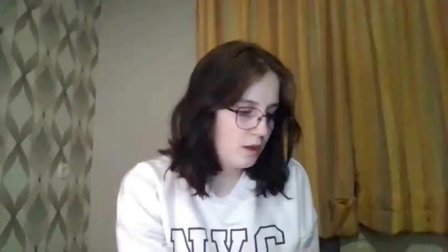 Image 10 of _cutegirl_18 Stream on Chaturbate on 18 months ago