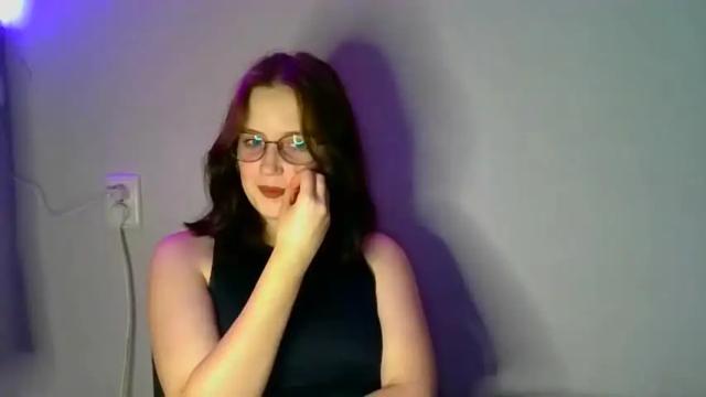 Image 12 of _cutegirl_18 Stream on Chaturbate on 17 months ago