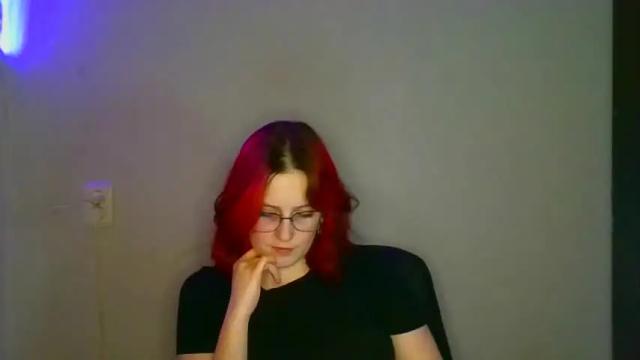 Image 8 of _cutegirl_18 Stream on Chaturbate on 13 months ago