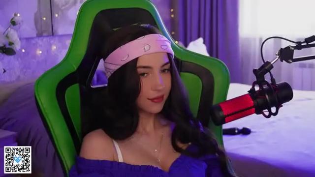 Image 2 of _cyberpink_ Stream on Chaturbate on 18 months ago