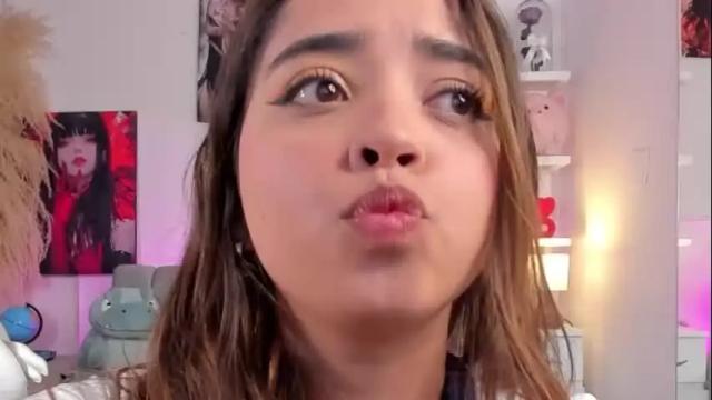 Image 6 of _dayana_miler Stream on Chaturbate on 2 months ago