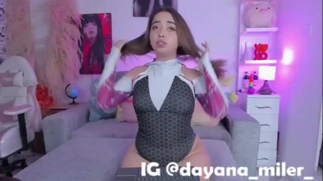 Image 2 of _dayana_miler Stream on Chaturbate on 1 month ago