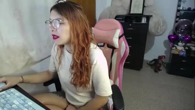 Image 2 of _dulcefox_ Stream on Chaturbate on 9 months ago