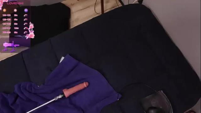 Image 7 of _eelusivee_ Stream on Chaturbate on 12 days ago