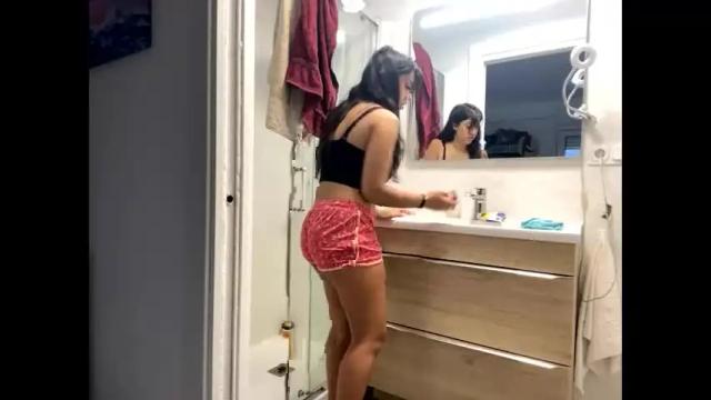 Thumbnail 3, _elena_barra's Stream at Chaturbate, 19 days ago