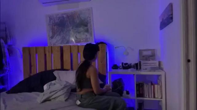 Image 11 of _elena_barra Stream on Chaturbate on 3 months ago