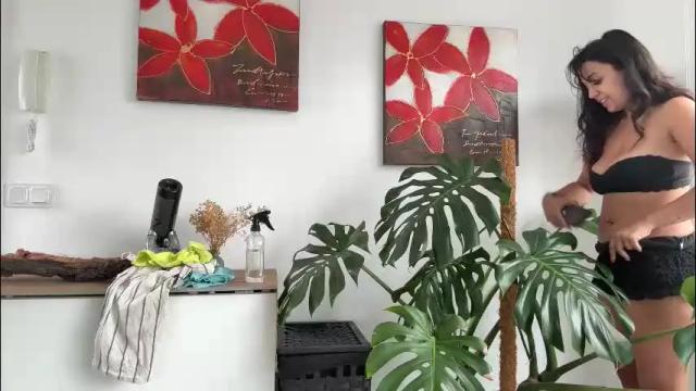 Thumbnail 3, _elena_barra's Stream at Chaturbate, 2 months ago