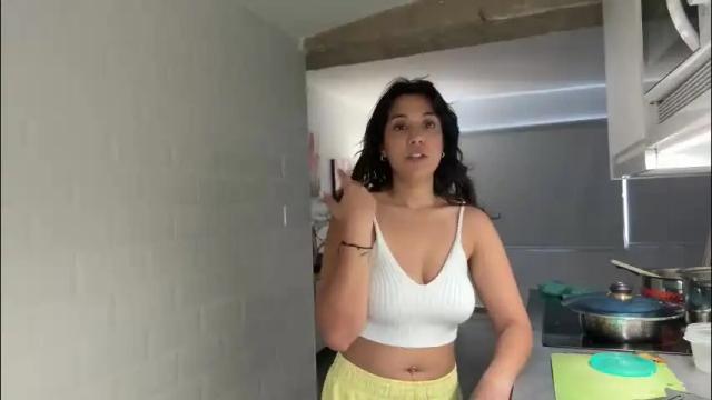 Image 11 of _elena_barra Stream on Chaturbate on 2 months ago