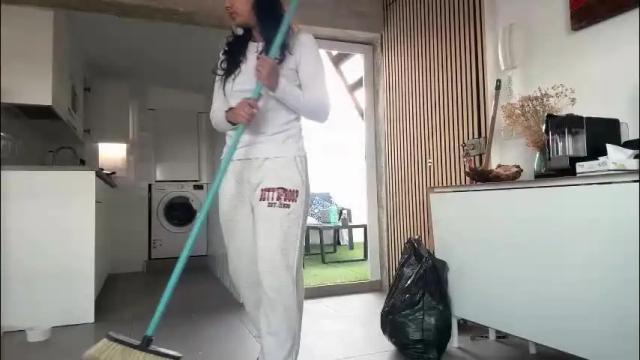 Thumbnail 3, _elena_barra's Stream at Chaturbate, 1 month ago