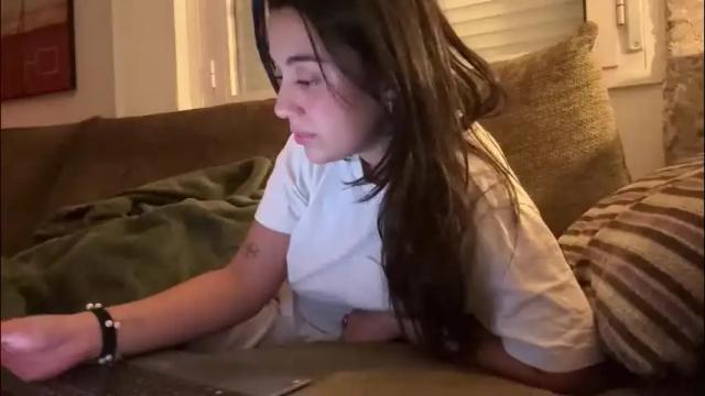 Image 2 of _elena_barra Stream on Chaturbate on 2 months ago
