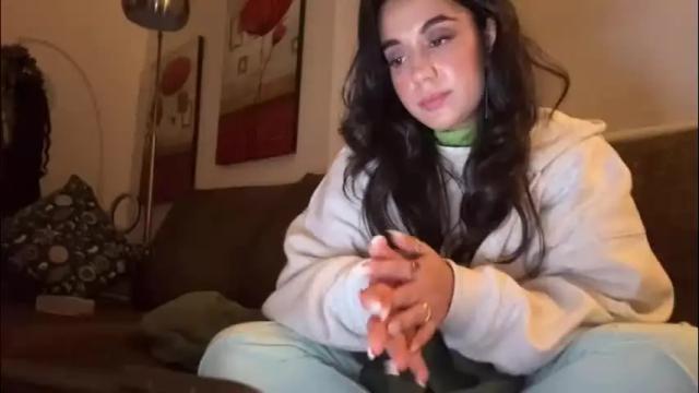 Image 2 of _elena_barra Stream on Chaturbate on 1 month ago