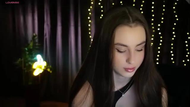 Image 3 of _elicharm Stream on Chaturbate on 1 month ago