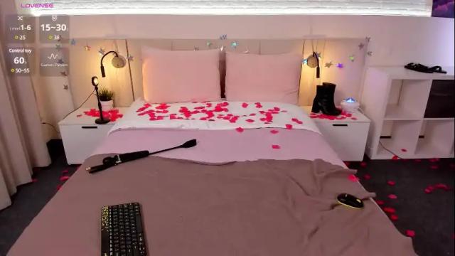 Thumbnail 3, _emiliaa_'s Stream at Chaturbate, 16 days ago