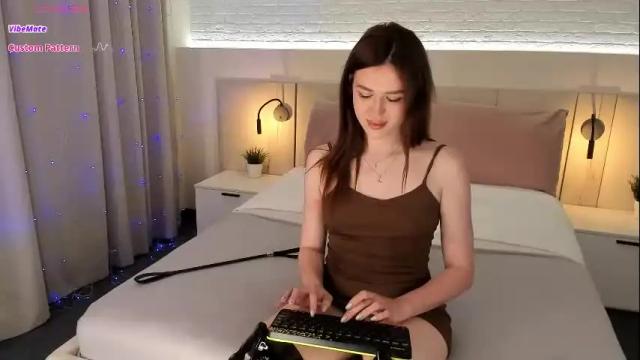 Image 3 of _emiliaa_ Stream on Chaturbate on 1 day ago