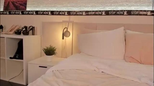 Image 4 of _emiliaa_ Stream on Chaturbate on 2 months ago