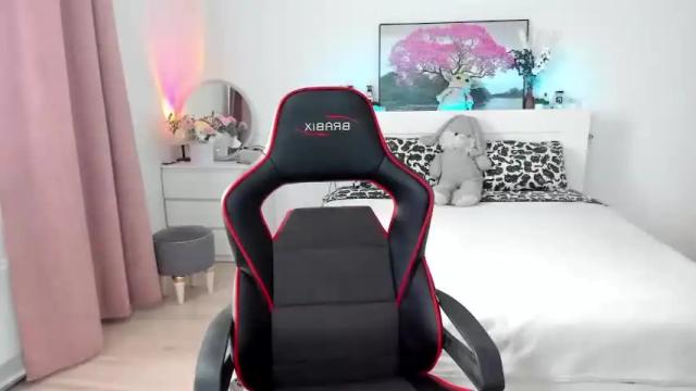 Thumbnail 1, _emiliaaa's Stream at Chaturbate, 14 months ago