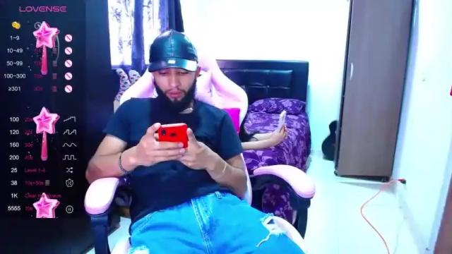 Image 7 of _emma_and_martin Stream on Chaturbate on 19 months ago