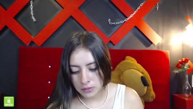 Image 6 of _emma_diamond_ Stream on Chaturbate on 14 months ago