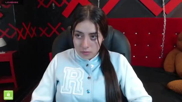 Image 4 of _emma_diamond_ Stream on Chaturbate on 14 months ago