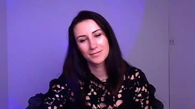 Image 7 of _emma_lay Stream on Chaturbate on 15 months ago