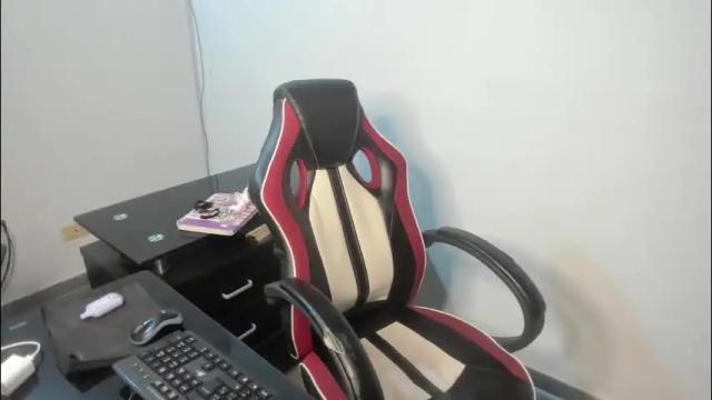 Image 8 of _emma_loyd_ Stream on Chaturbate on 2 months ago
