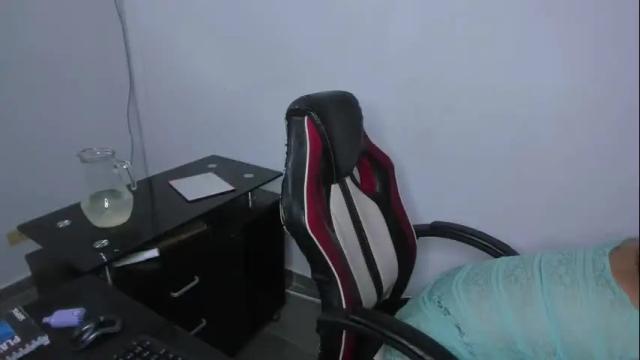 Image 4 of _emma_loyd_ Stream on Chaturbate on 2 months ago