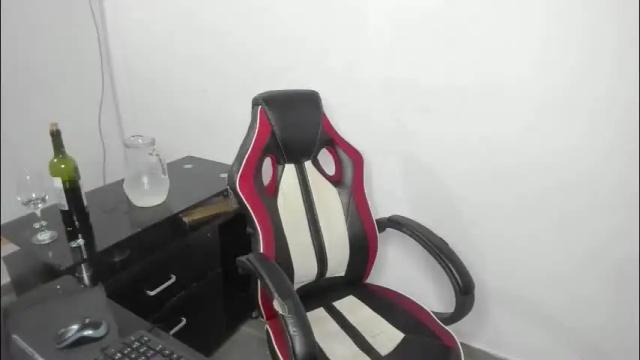 Image 11 of _emma_loyd_ Stream on Chaturbate on 2 months ago