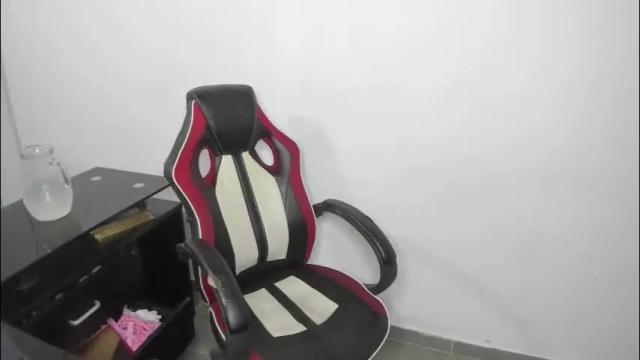 Image 3 of _emma_loyd_ Stream on Chaturbate on 2 months ago