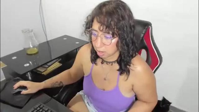 Image 3 of _emma_loyd_ Stream on Chaturbate on 1 month ago