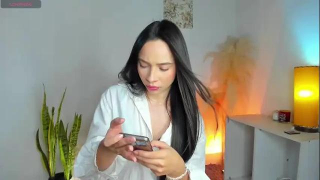 Image 6 of _emma_m Stream on Chaturbate on 1 month ago