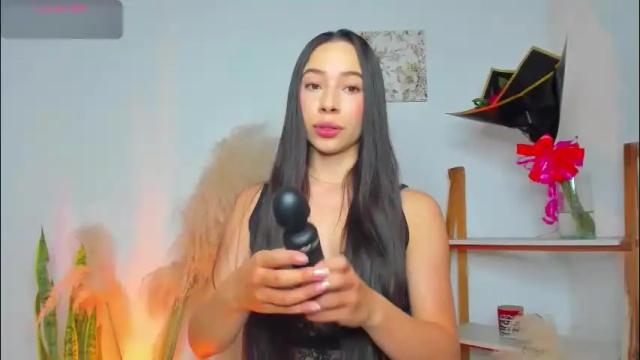 Image 2 of _emma_m Stream on Chaturbate on 1 day ago