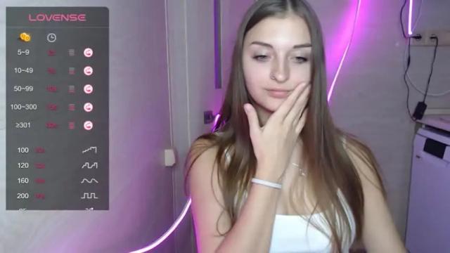 Image 11 of _emmamoon Stream on Chaturbate on 19 months ago