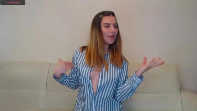 Image 11 of _esmeraldiyaa_ Stream on Chaturbate on 21 months ago