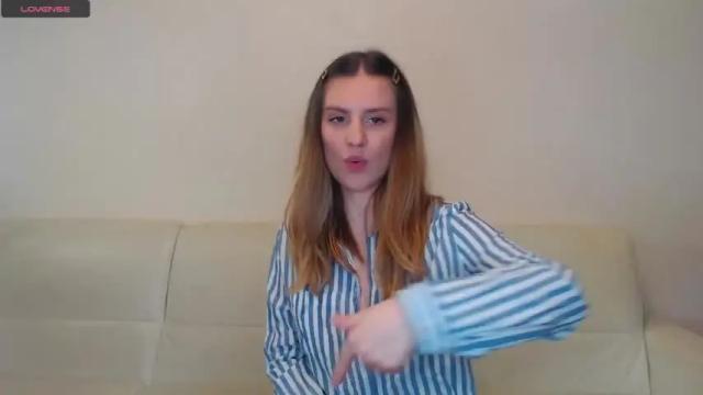 Image 7 of _esmeraldiyaa_ Stream on Chaturbate on 21 months ago