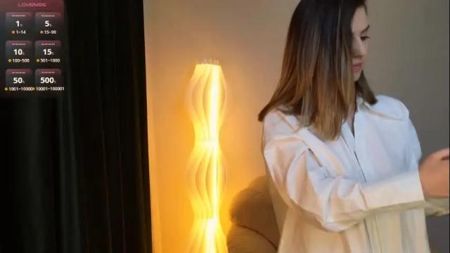 Image 8 of _esmeraldiyaa_ Stream on Chaturbate on 6 months ago
