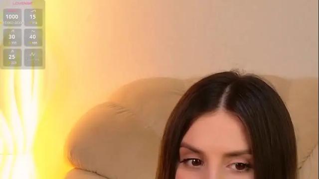 Image 12 of _esmeraldiyaa_ Stream on Chaturbate on 5 months ago