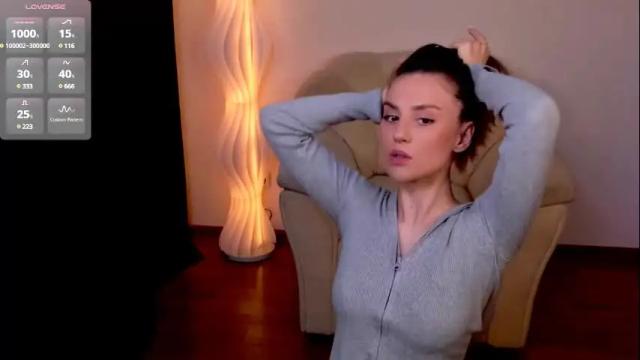 Image 8 of _esmeraldiyaa_ Stream on Chaturbate on 4 months ago