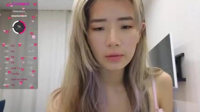 Image 12 of _eve____ Stream on Chaturbate on 13 months ago