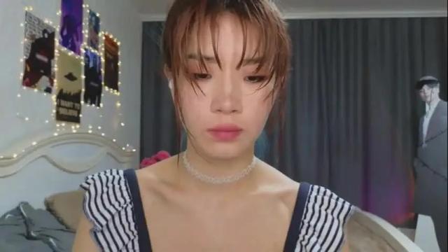 Image 2 of _eve____ Stream on Chaturbate on 5 days ago