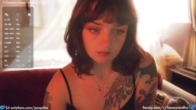 Image 3 of _freckles Stream on Chaturbate on 2 months ago