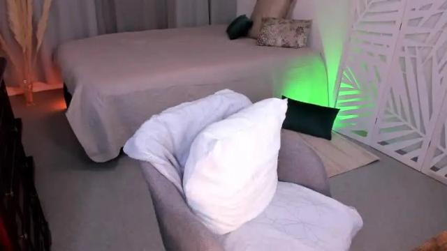 Image 3 of _frenchgirl_ Stream on Chaturbate on 16 months ago