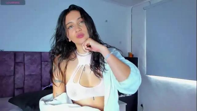 Image 3 of _gabbyx_ Stream on Chaturbate on 1 month ago