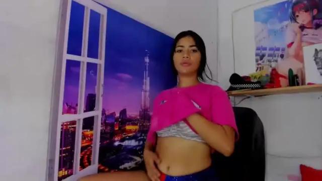 Image 3 of _gianna_18 Stream on Chaturbate on 18 months ago